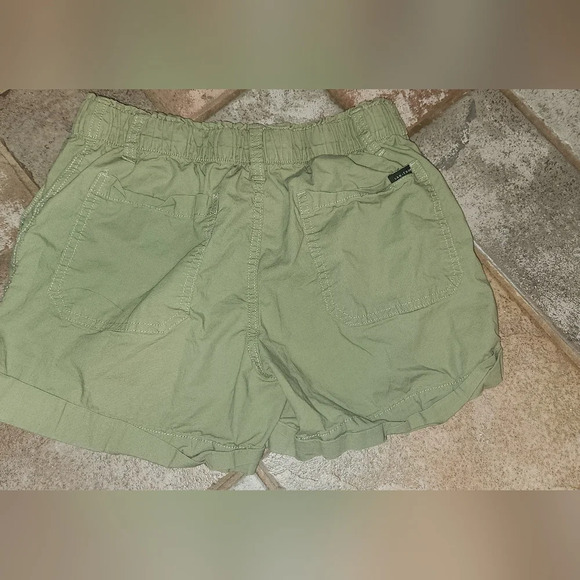 Womens size small sanctuary green elastic waist shorts. - Picture 3 of 3